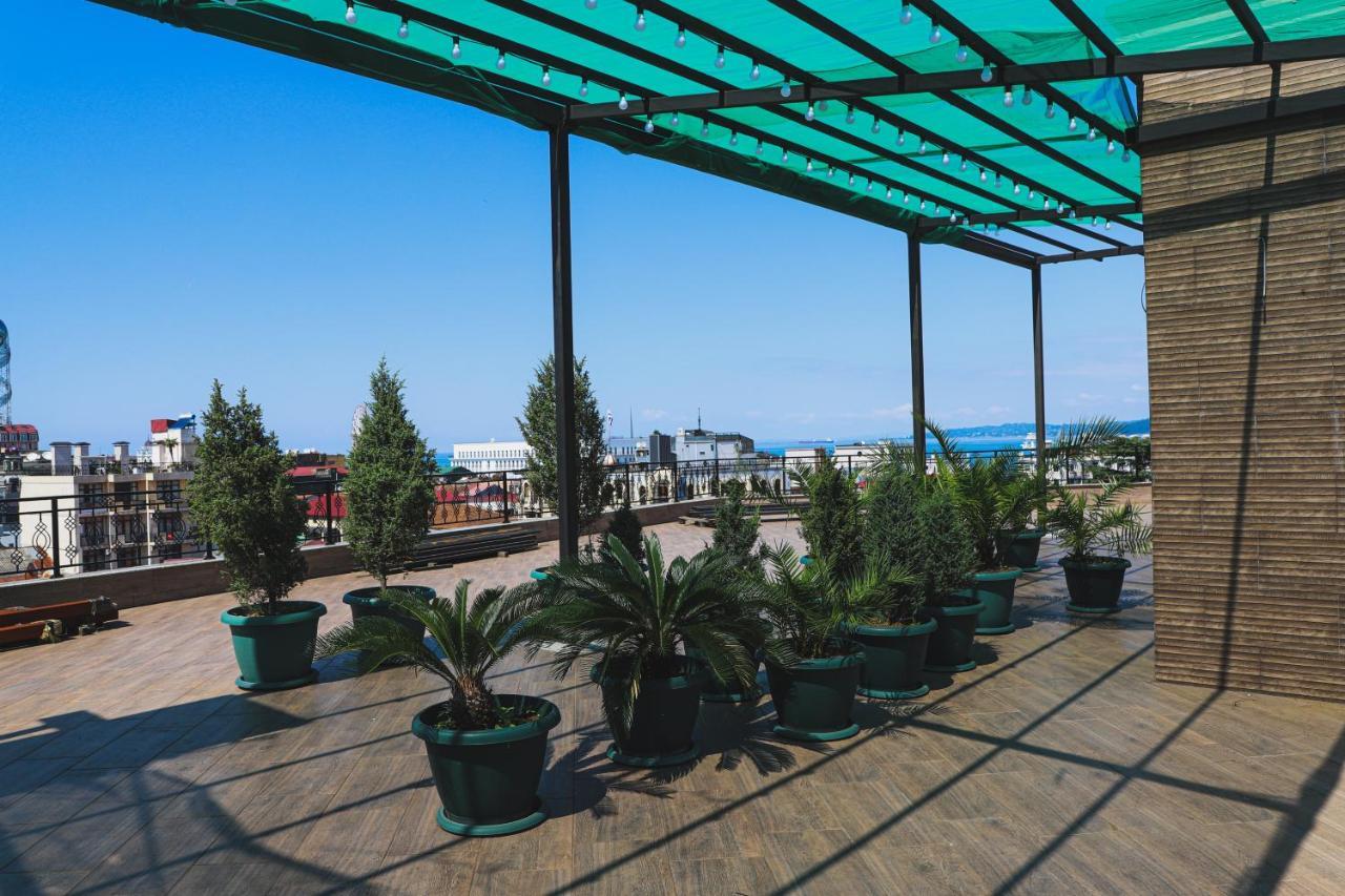 Old Garden Hotel Batumi Ngoại thất bức ảnh
